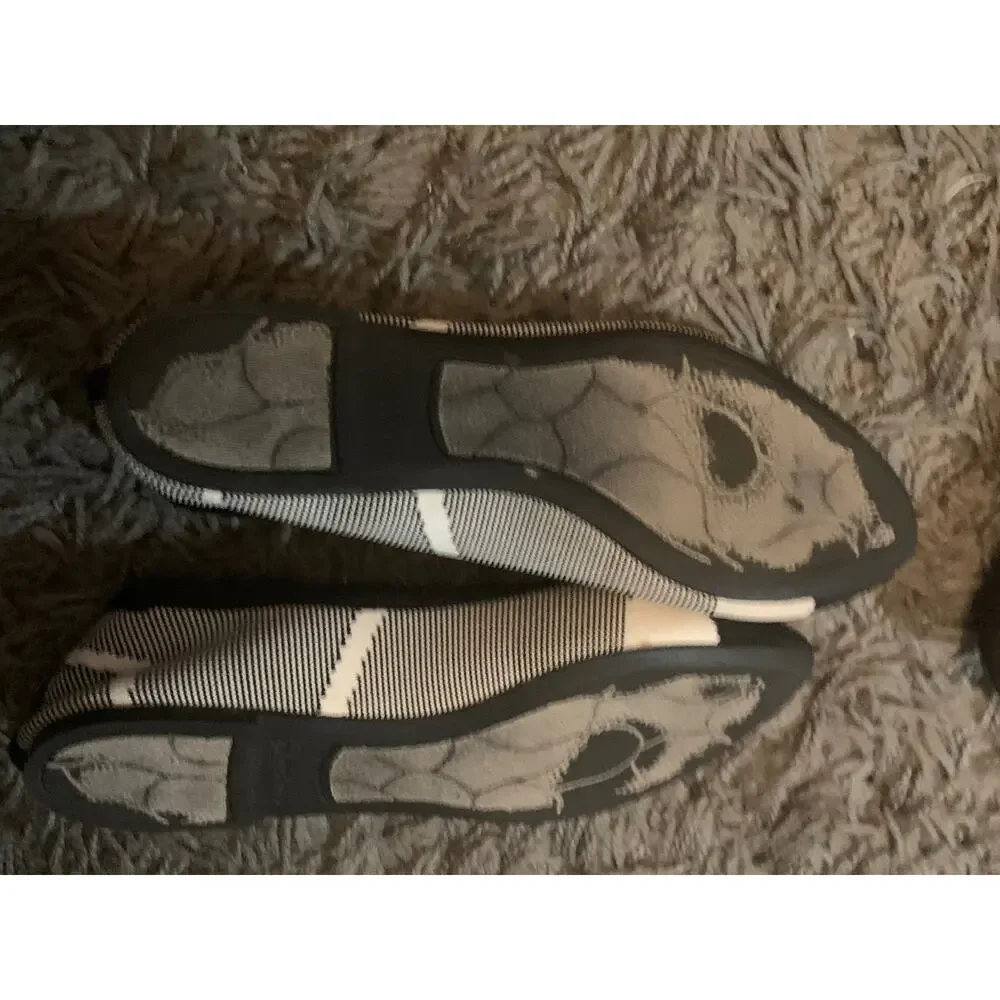 Womens Black & White Skechers Memory Foam Fabric Ballet Flats 48487 Size 9
